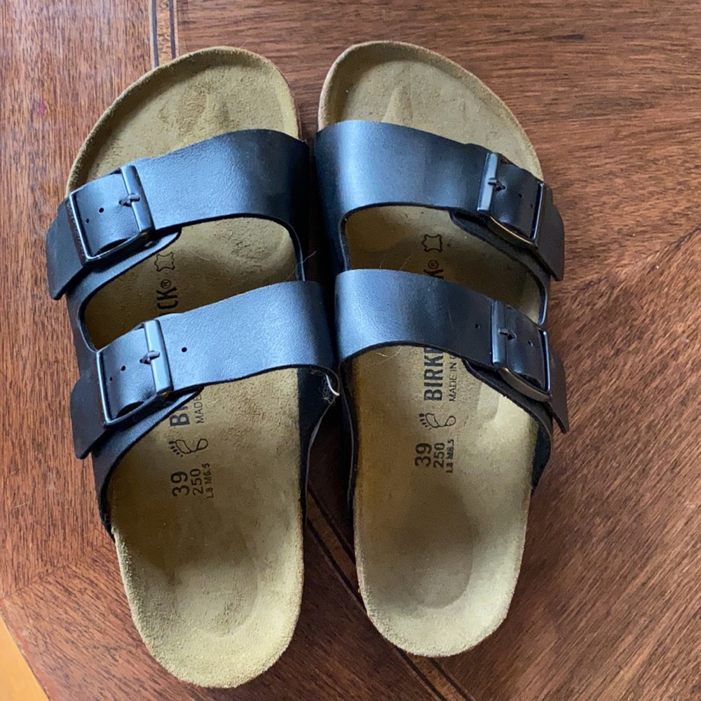 Black strap sandals